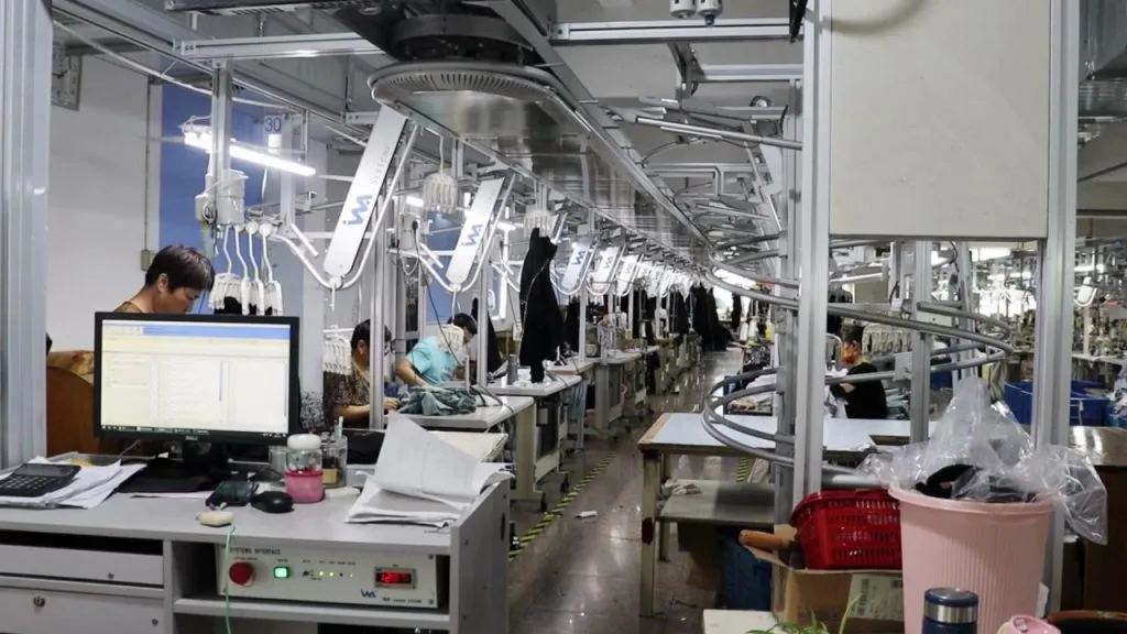 Hanging garment production line at Yuanchun