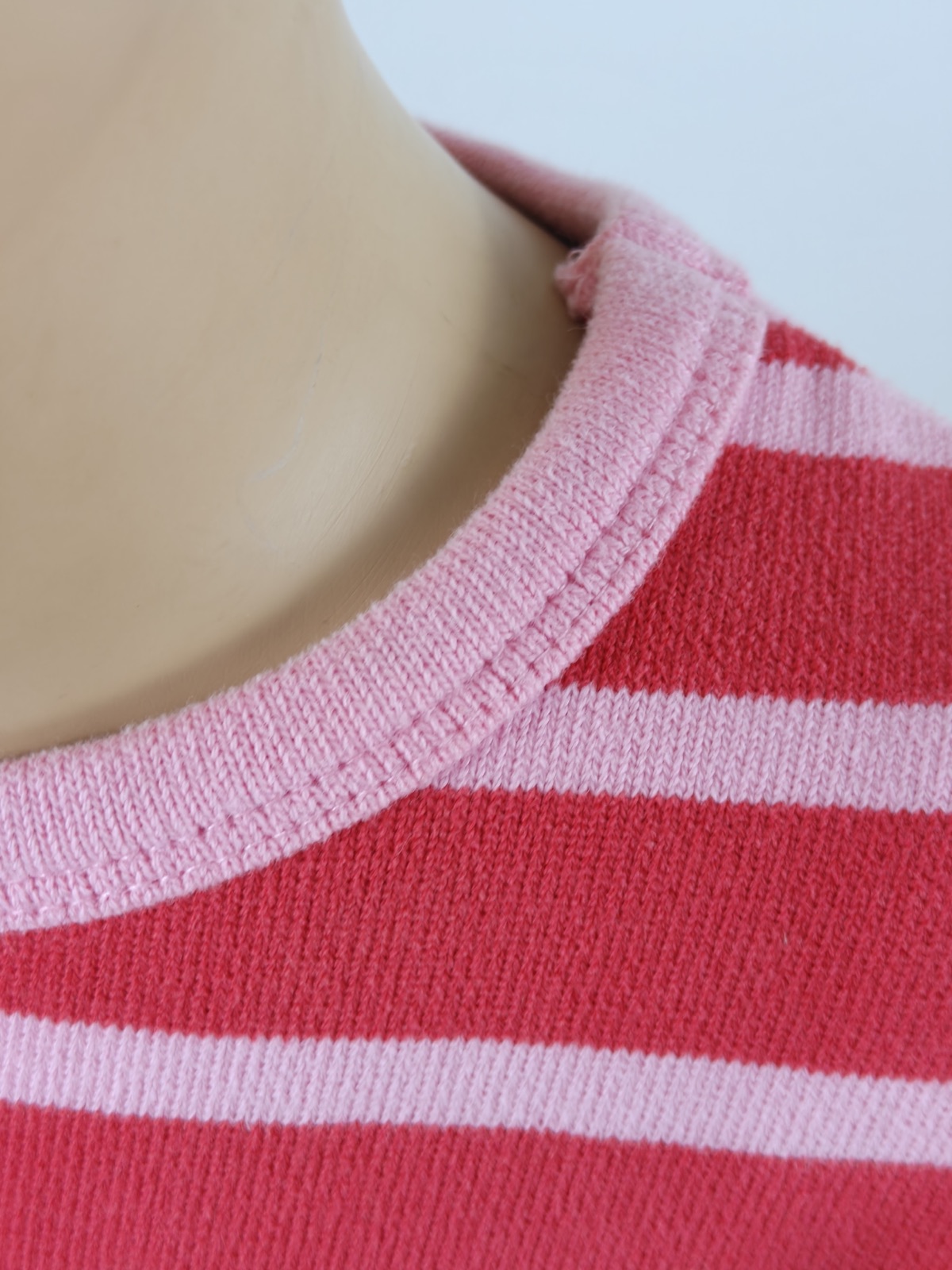 YC-20461-5 Kids Crewneck Sweatshirt with Red-Pink Stripes and Heart Patch product detail