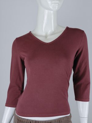 Maroon V-Neck Three-Quarter Sleeve Fitted Top product image