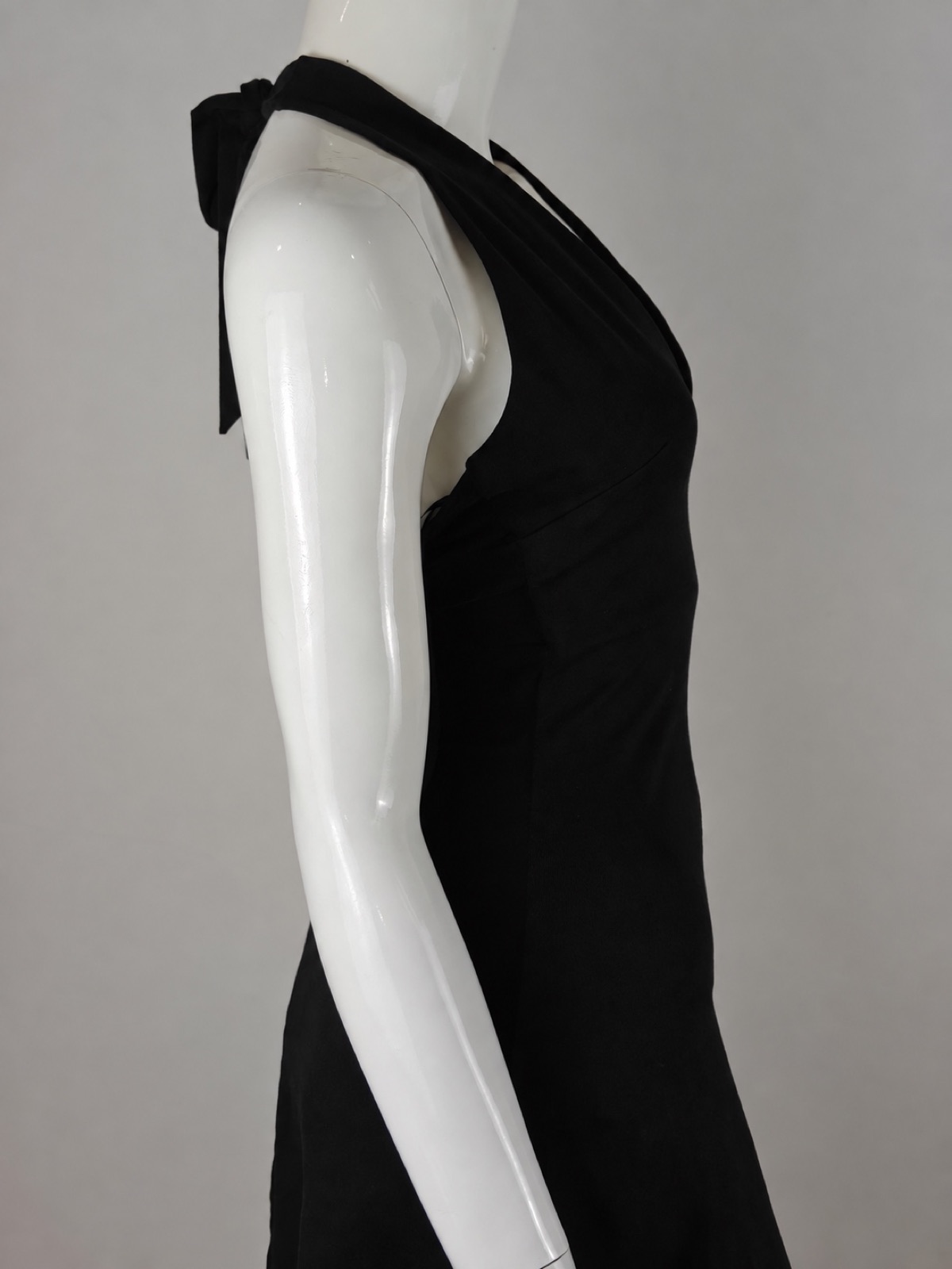YC-21790-2 Black Sleeveless V-Neck Mini Dress with Side Drawstring product detail