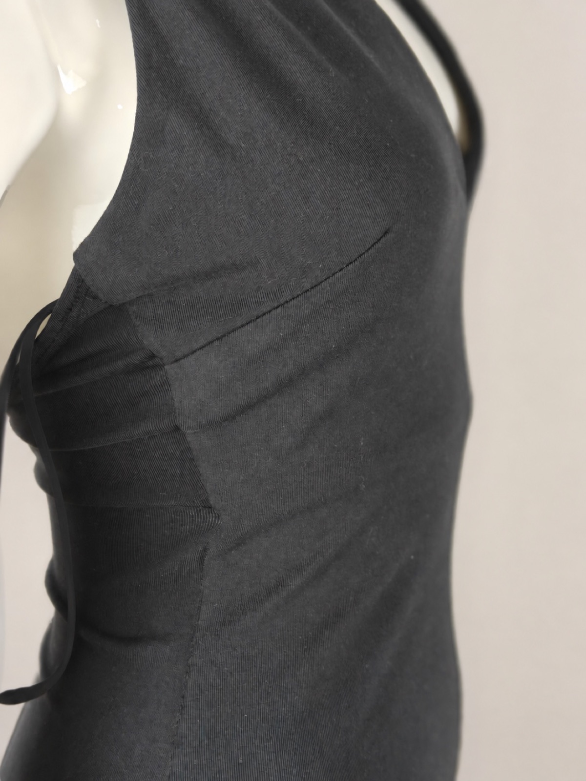 YC-21790-4 Black Sleeveless V-Neck Mini Dress with Side Drawstring product detail