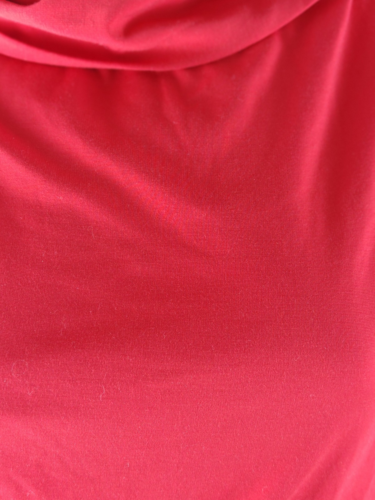 YC-SJ05784-4 Red Cowl-Neck Sleeveless Drape Top product detail