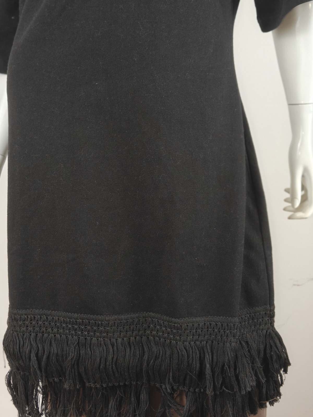 YC-SJ05869-5 Black Oversized Short-Sleeve Tunic T-Shirt with Fringe Hem product detail