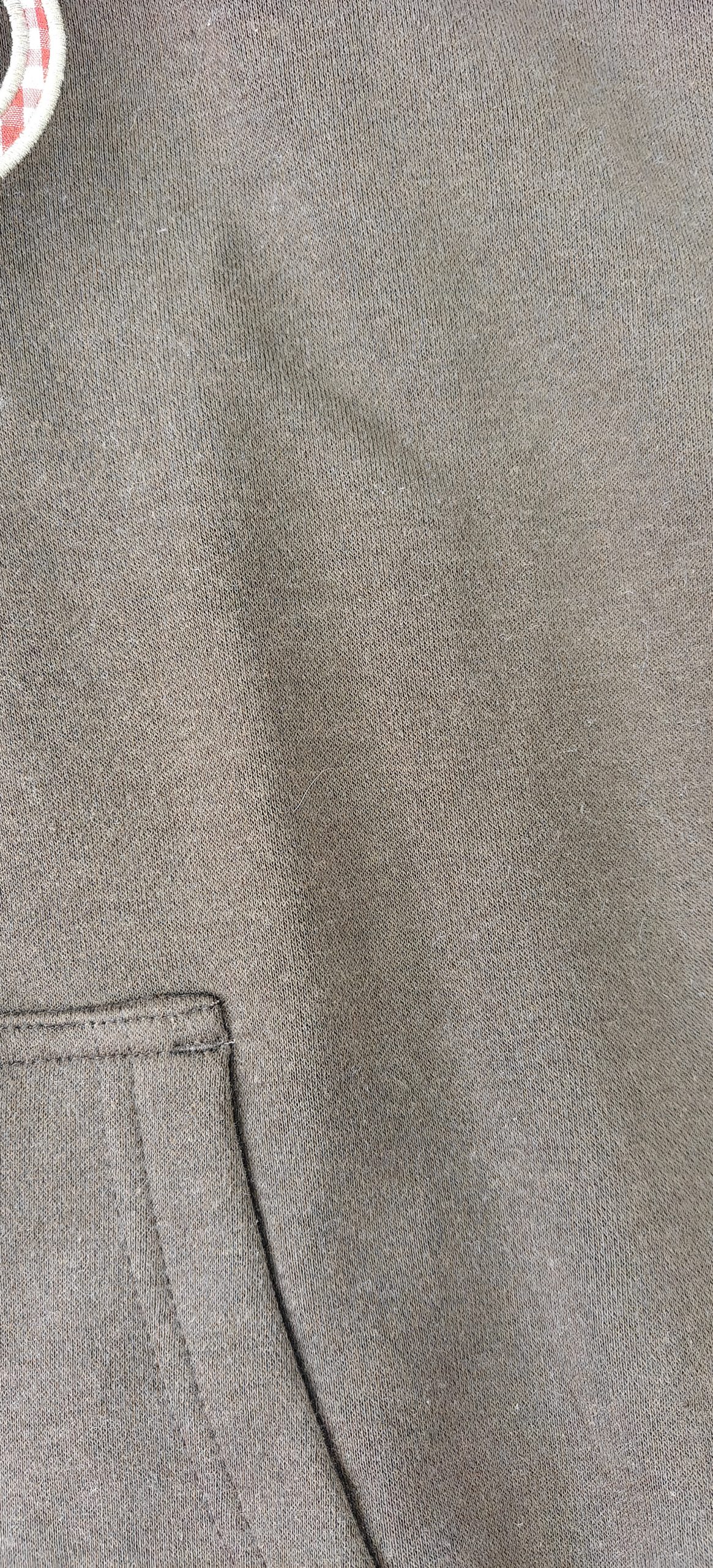 yc-21627-detail-3-d1934bbe0d17 Brown Cropped Hooded Sweatshirt with Letter Print, 390 GSM product detail
